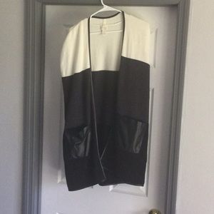 Chicos sleeveless vest